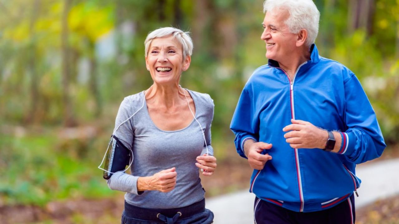 Terceira idade: tempo de cuidar de si e fazer exercícios
