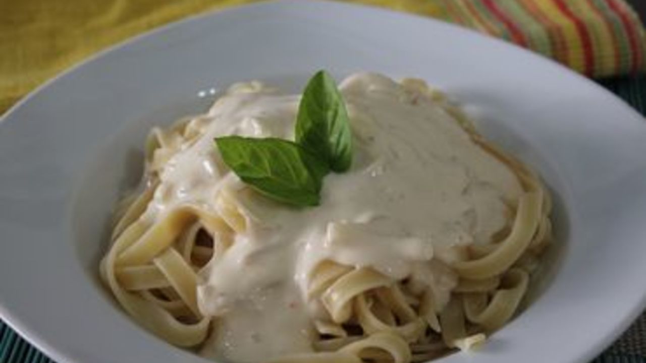 Macarrão ao Molho Branco