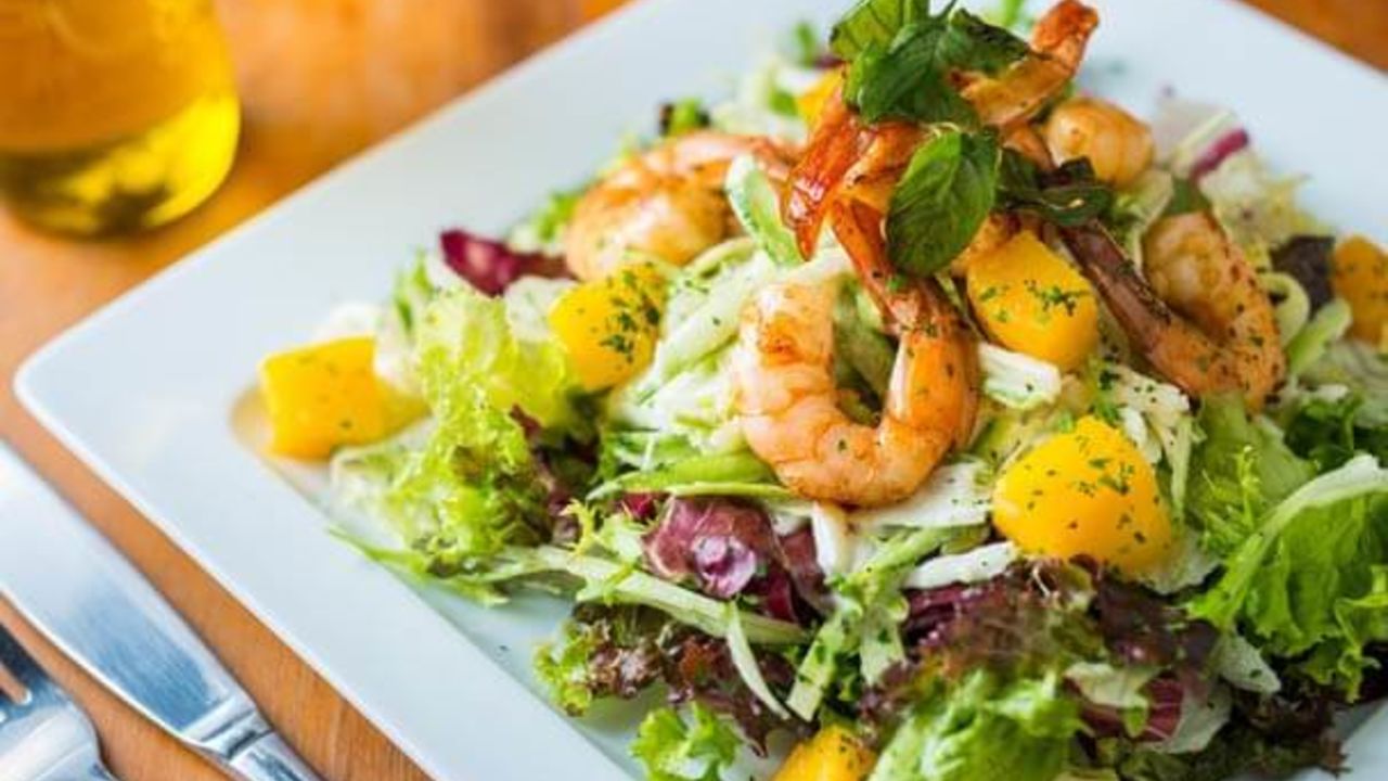Salada de Camarão